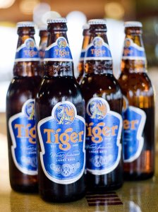 Tiger Nâu là loại Bia đặc trưng với vị đắng đặc trưng của các loại lúa mạch chất lượng cao, và là sự lựa chọn hoàn hảo cho các buổi tiệc cùng bạn bè. Hãy xem hình ảnh để tìm hiểu thêm về món đồ uống cổ điển này.